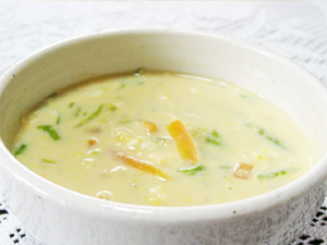 豆乳と白菜のかき卵スープ（写真）