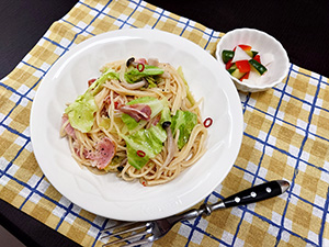春野菜のペペロンチーノ（写真）